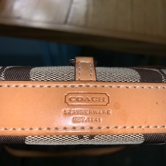 Small Coach handbag - Picture 6 of 6